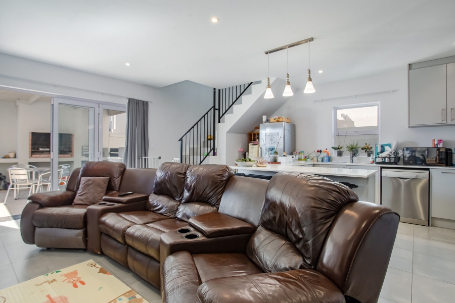 3 Bedroom Property for Sale in Mountain Crest Private Estate Western Cape